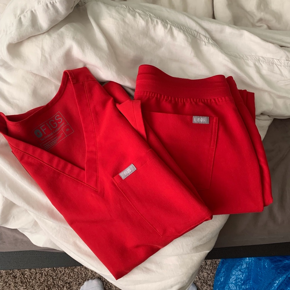 Figs red set